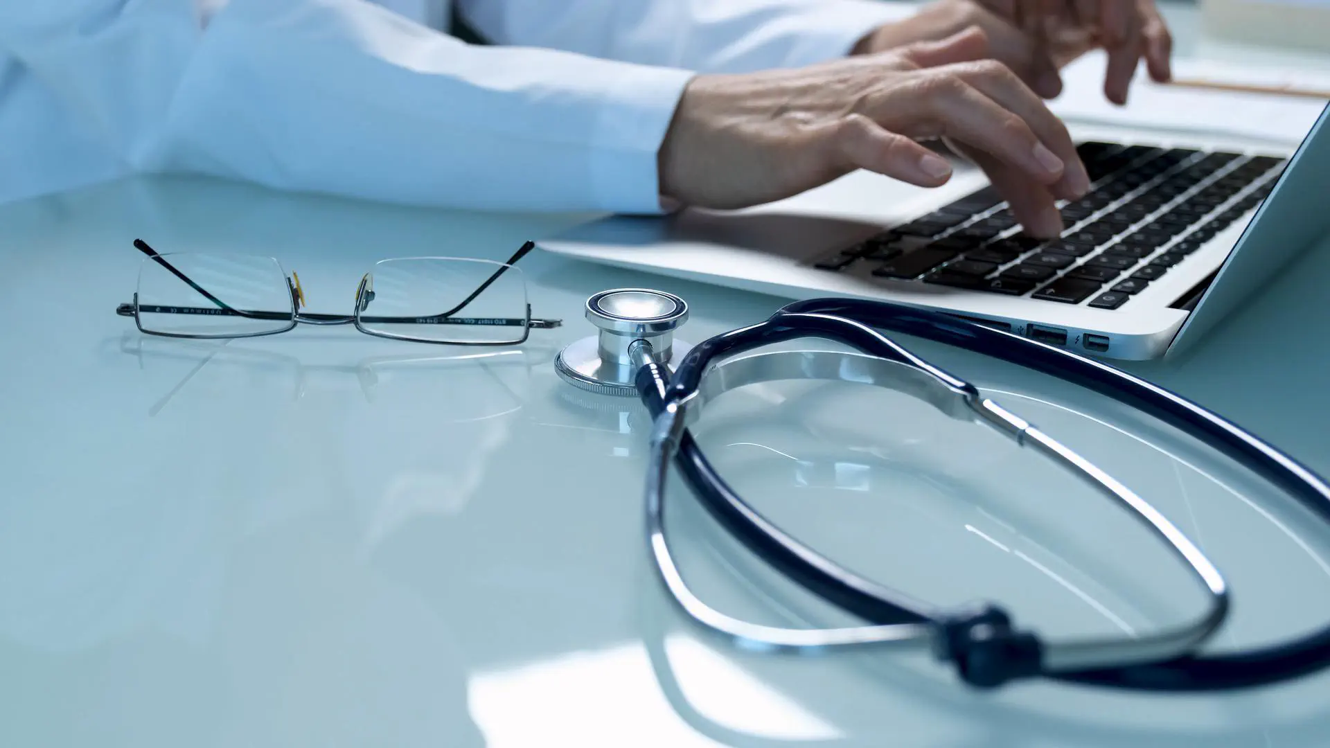 Outsourcing Healthcare Software Development: Guide for Business